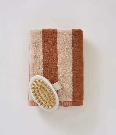 Fancy towel 50x100 Lignes rose