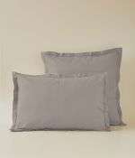 Brown pillowcase terre battue