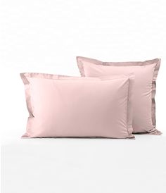 Pink pillowcase opéra