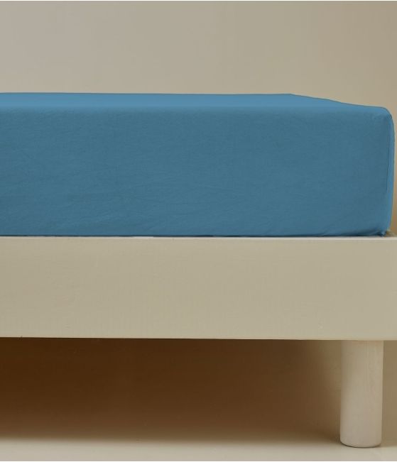 Blue fitted sheet vague