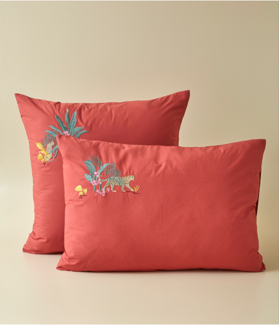 Embroidered pillowcase Bornéo