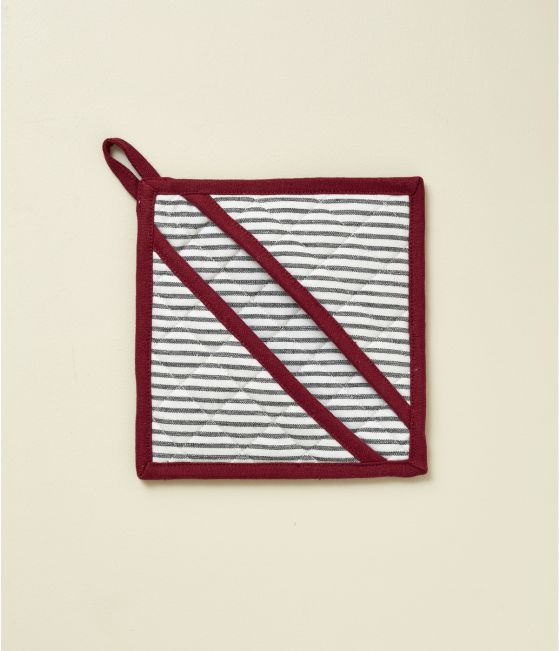 Burgundy “Aux Petits Oignons” oven mitt