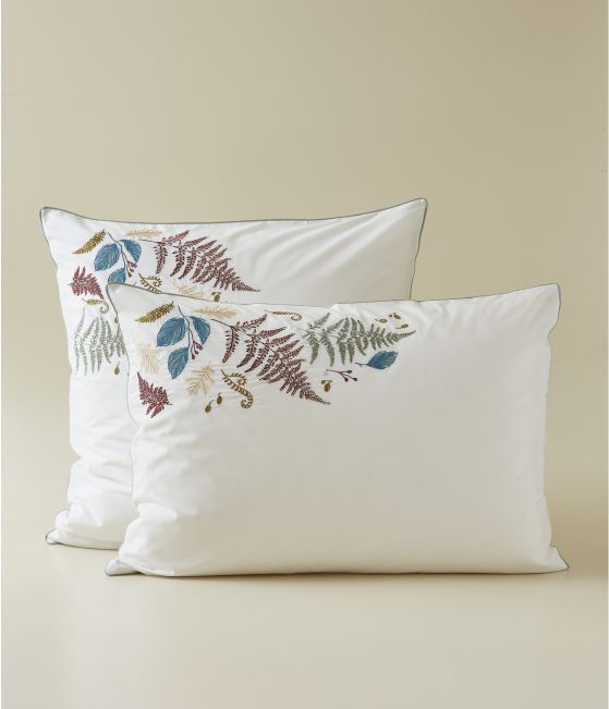 Embroidered pillowcase Sous-bois