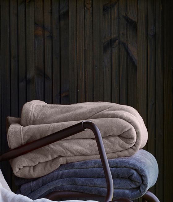 Grey polar throw carbone