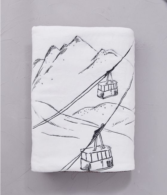 Embroidered polar blanket En piste