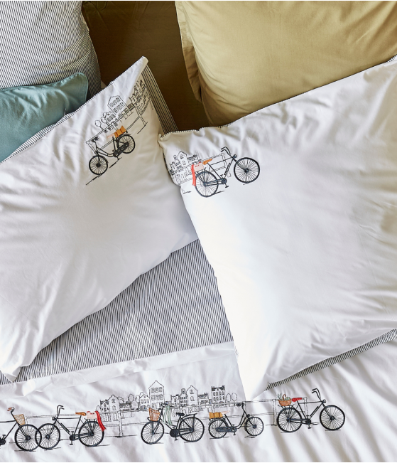 Embroidered pillowcase Amsterdam