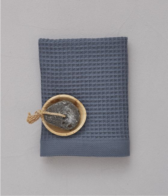 Honeycomb towel 50x100 cm Bain de minuit blue