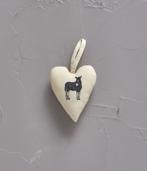 Heart-shaped decoration item Arsène