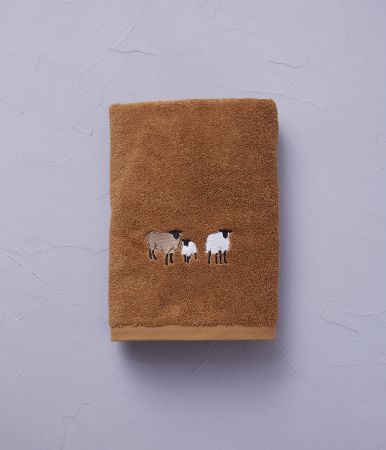 Embroidered bath towel 70x140 Shetland reddish brown