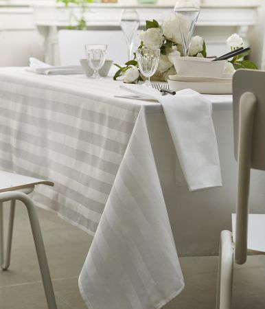Table cloth Budapest blanc