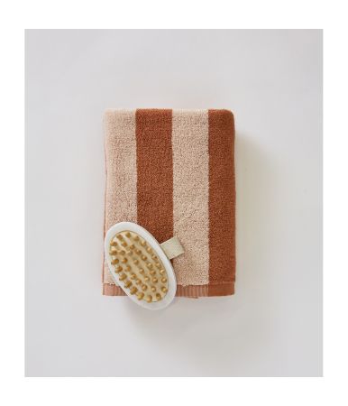 Fancy towel 50x100 Lignes rose