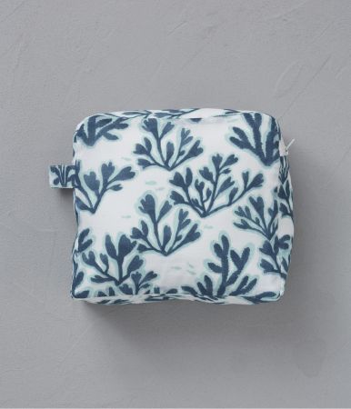 Large size toilet bag Contre-courants