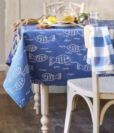 Coated tablecloth Happy fish