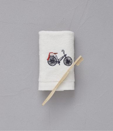 Embroidered guest towel 30x50 cm Amsterdam cream