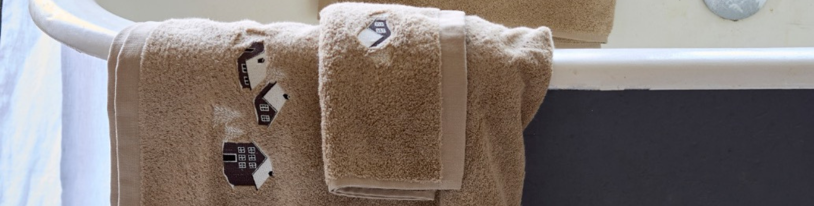 Adult bath linen Adult bath linen