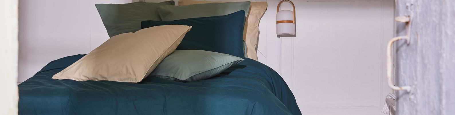 Plain bed set Plain bed set