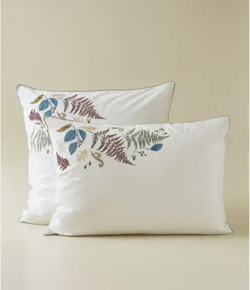 Embroidered pillowcase Sous-bois