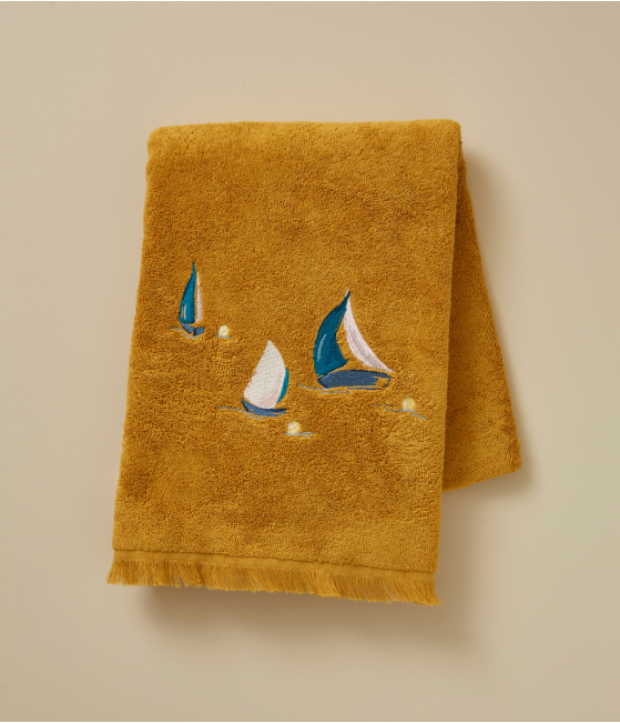 Drap de douche brodé Au large miel
