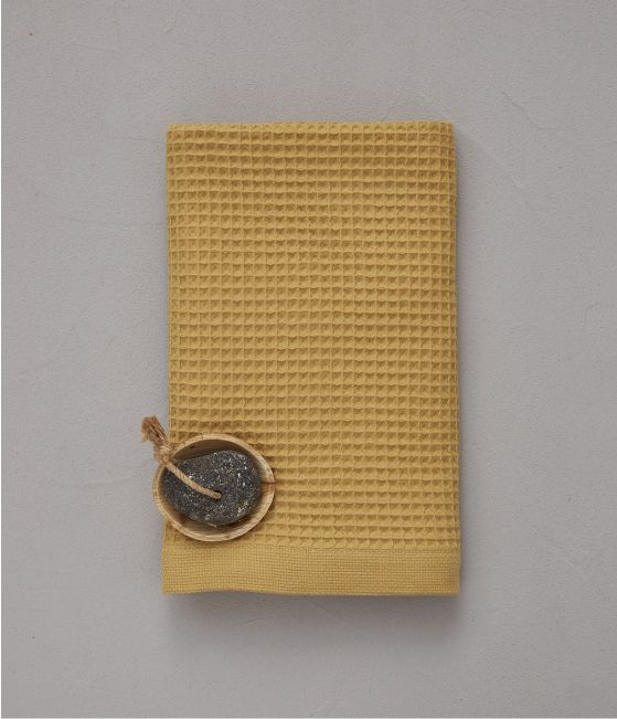 Honeycomb bathtowel towel 70x150 cm Bain de minuit yellow