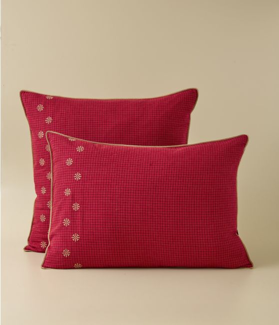 Embroidered Pillowcase – Doux refuge