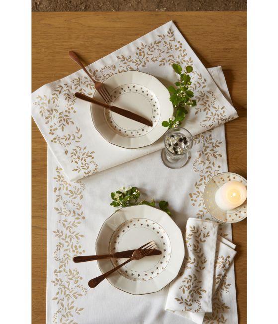 Lot 4 serviettes et 1 chemin de table Lueur d'hiver