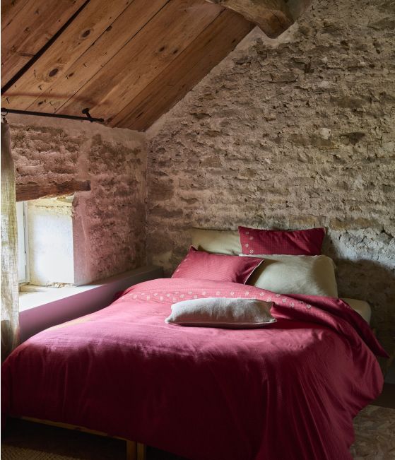 Embroidered Bedding Set – Doux refuge