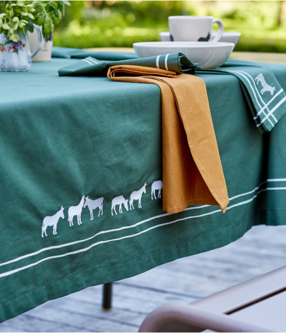 Nappe brodée RDV au pré