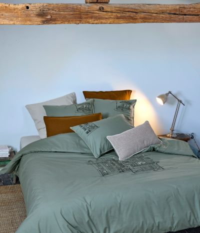 Londres Embroidered Bedding Set